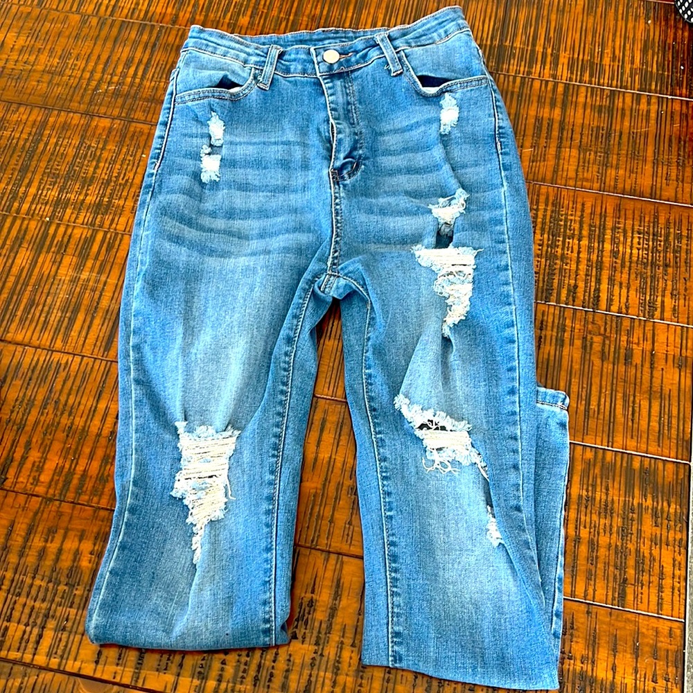 Brand new never worn jeans size 4